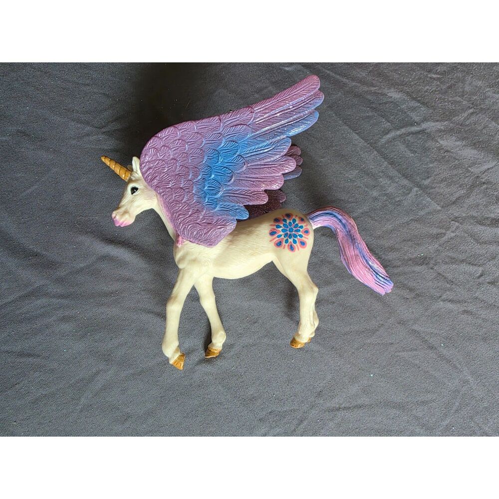 Schleich Bayala Winged Rainbow Unicorn Pegasus Figurine Glitter Purple